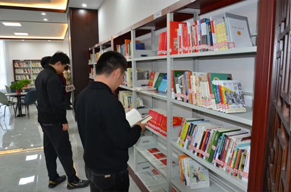 【春意正濃沐書香 享閱時(shí)光話成長(zhǎng)】一滕集團(tuán)組織開展世界讀書日讀書分享活動(dòng)