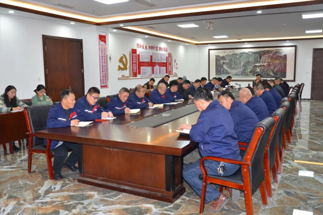 一滕建設(shè)集團(tuán)召開(kāi)項(xiàng)目經(jīng)理專題座談會(huì)